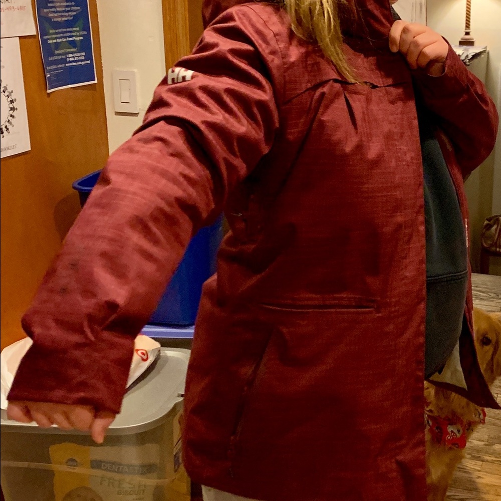 HELLY HANSEN maroon winter jacket